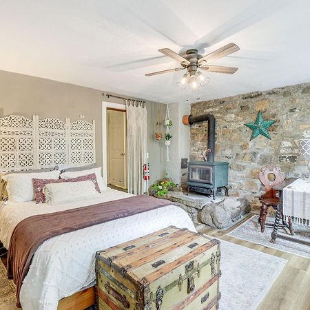 Charming Getaway Less Than 1 Mi To Downtown Lambertville! Bagian luar foto