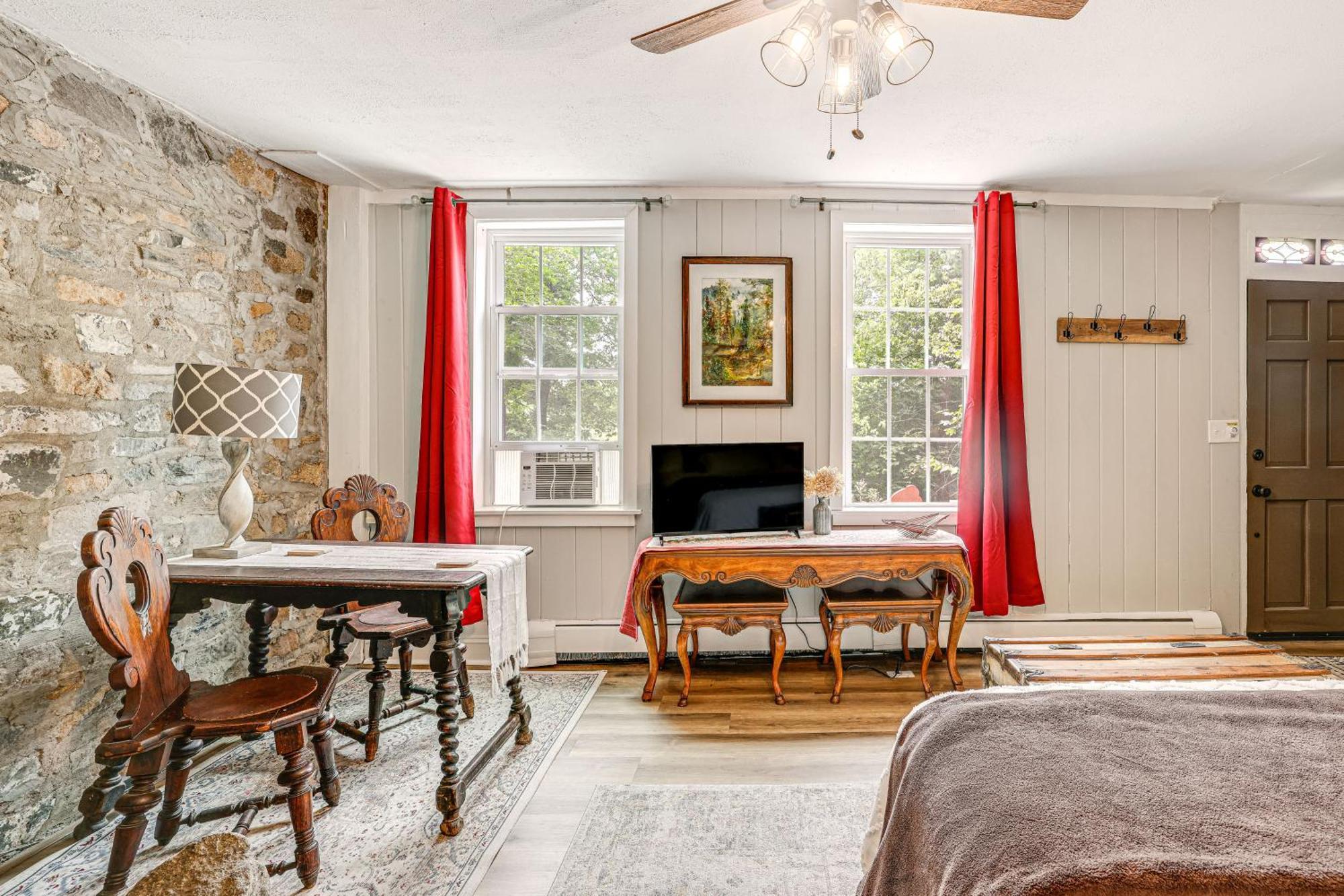 Charming Getaway Less Than 1 Mi To Downtown Lambertville! Bagian luar foto